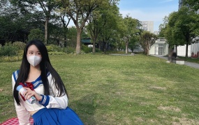 July芝岚户外野餐写真套图 – 高清大图无水印下载